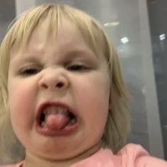 ขจร นอนนา